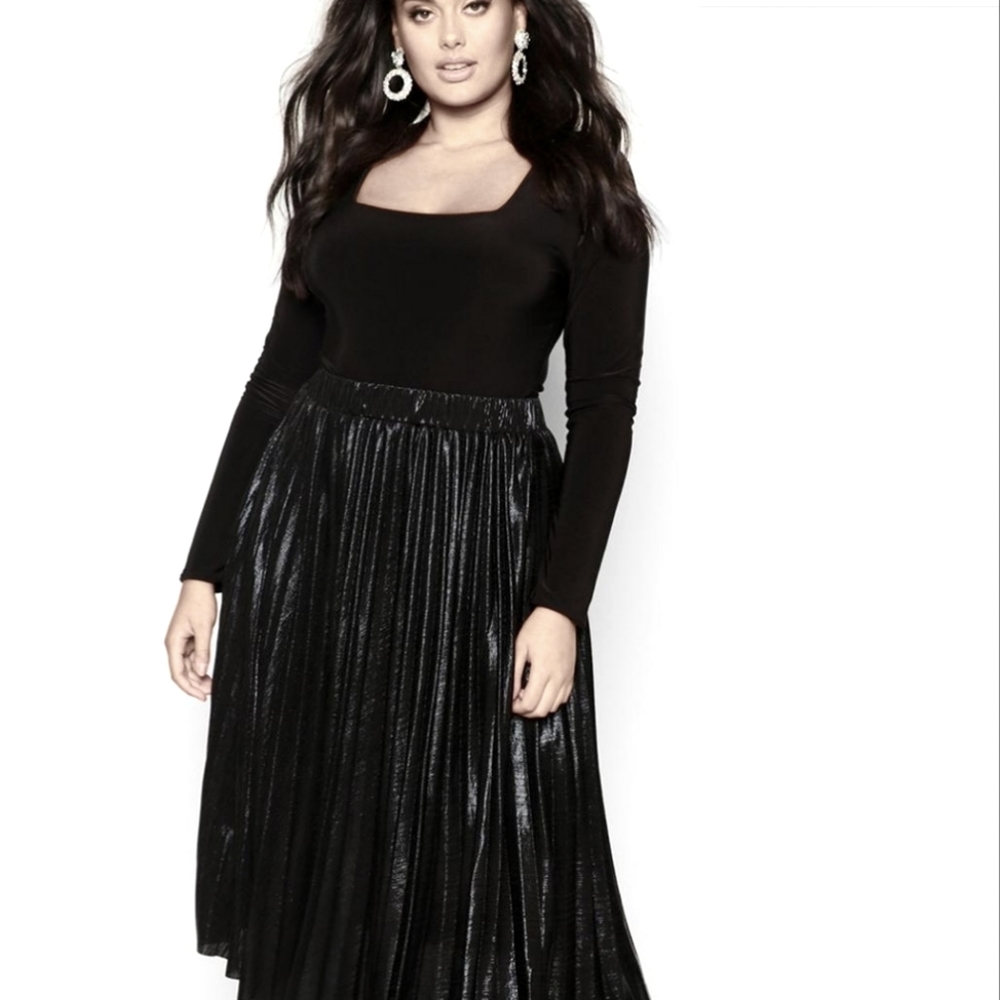 Boohoo Plus midi skirt
